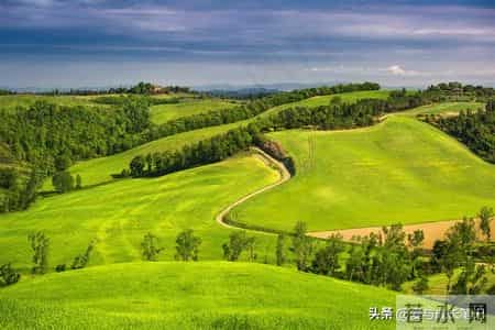 退休2年，我才发现，65岁以上还在拼命打工的人，基本上是这5种人