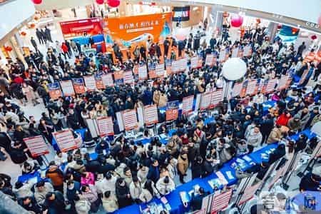 促就业再交答卷 万达2025年新增就业岗位8.2万个