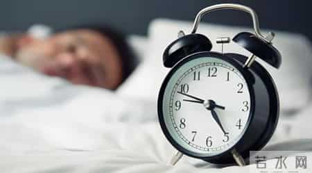 小寒后，高血压患者“宁可天天玩手机，也别不注意5点”