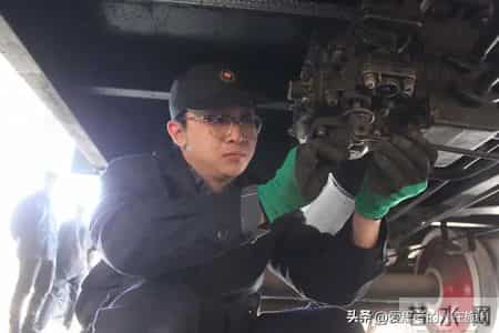 铁路局工班长和管理层：5大核心差距曝光，晋升路径一看就懂！