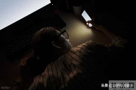 医生多次强调：最伤甲状腺的行为，不是饮食！而是频繁去做4件事