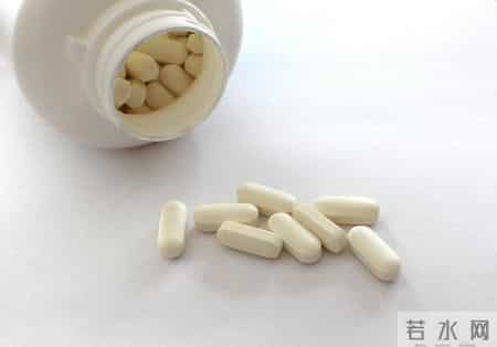 钙片再次成为关注中心！医生发现：吃钙片后，千万多留意这4点！