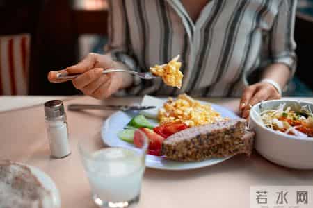 医生发现：天天走路锻炼的糖尿病人，不用几月，身体或迎来8变化