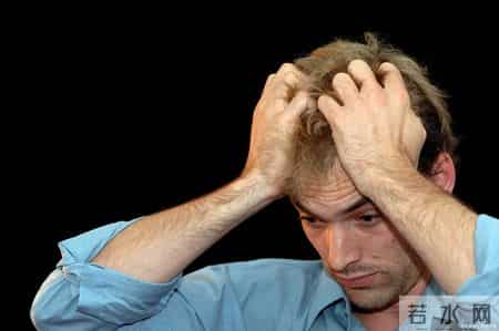 癌症到最后都是咋去世的？医生叹息：去世前，身体有5个征兆