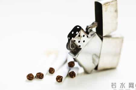 吸烟又火了？医生发现：血压高吸烟时，多留意4点，有益健康