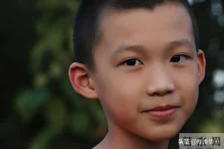 突然发现，普通家庭根本不会教孩子社会化