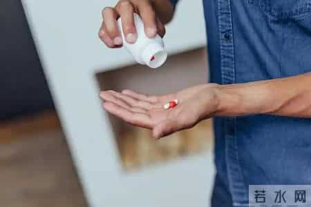 又一起吃阿司匹林丧命！转告家人：服用阿司匹林，一定注意这几事