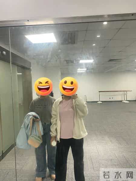 蹭老，年轻人摸索出的“新”性价比生活