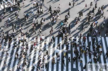 人口告别世界第一？二孩催生无效后，国家终于向住房出手了