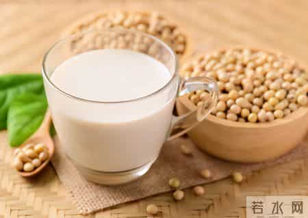 医生研究发现：经常吃豆类的老人，用不了多久，身体会有3大改善