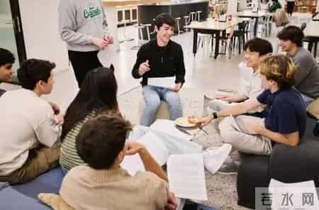 去文凭时代要到来？罗振宇重磅预言，3年内高中生可进大厂拿高薪