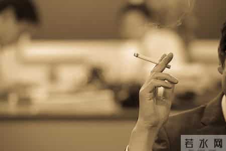 烟瘾再大也得戒！调查提醒：身体有这5种表现，最好把烟戒了