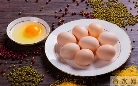 鸡蛋当早餐被推翻了？医生调查：过了52岁，吃鸡蛋尽量做到这6点