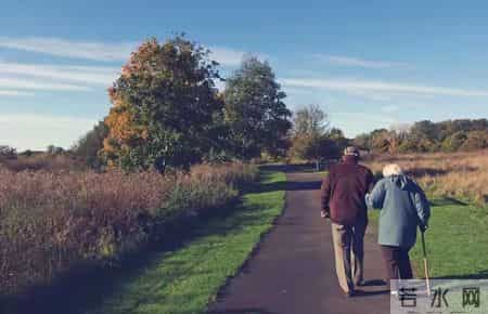 父母走后才明白，人到晚年最大的不幸，就是缺失这3张底牌