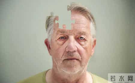老年痴呆找上门时，身体或会出现5大变化，哪怕只出现一个，都要重视
