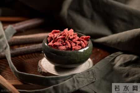 枸杞这样吃很危险！医生多次提醒：很多人还在继续吃，要尽快改正