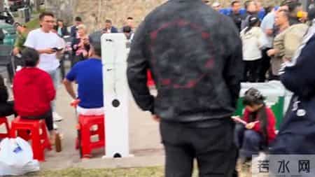 深圳火出圈的少年烤鸡店装备升级了，祝老板继续日入过万