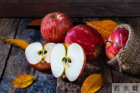 苹果立大功？医生发现：经常吃苹果的人，不出半年，或有这3变化