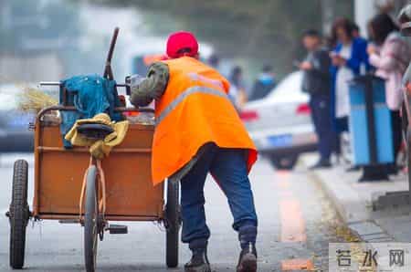 多名医生呼吁：超过63岁的老人，宁可在家做家务，也别出去干这些