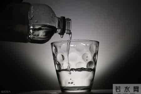 糖尿病去世的人越来越多？提醒：宁可喝茶水，建议也别做这7事