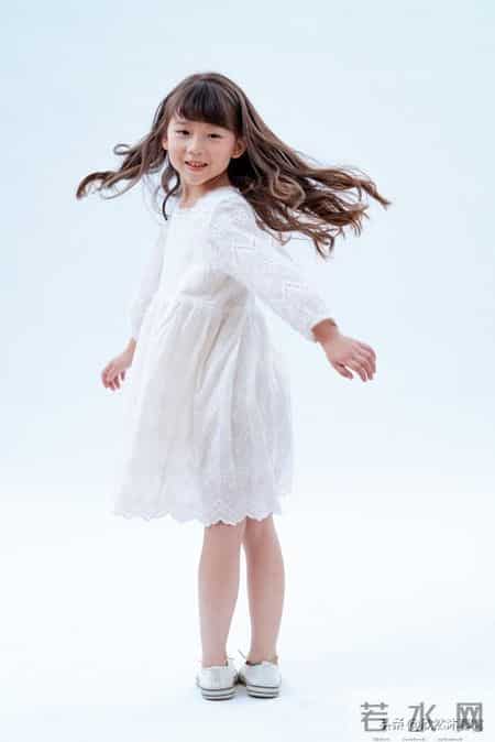 --左手安康右手坦途，这届父母的“顶级玄学”火了--