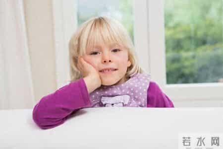 想孩子懂得分亨，要想忍受孩的自私。