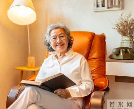 年纪大了要少喝酒？医生告诫：到了60岁以后，这5件事一定要避开