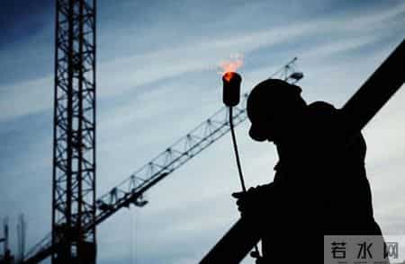 没有背景没有资源的大学生，可以考虑三个工作，收入会超过普通人