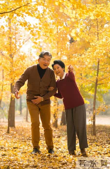 55-65岁别瞎折腾！真正会过日子的人，都在这样做！