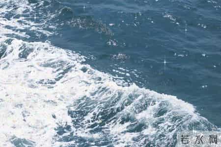 熬得过山重水复，岁月自会赠你柳暗花明