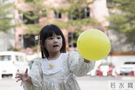 孩子最幸福的10个瞬间，往往和钱、成绩无关