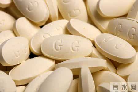 钙片再次成为关注中心！医生发现：吃钙片后，千万多留意这4点！