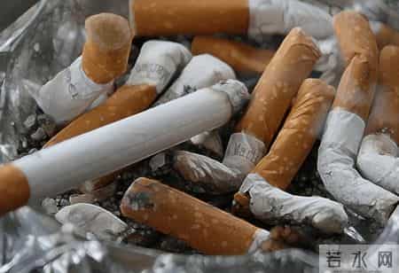 糖尿病人一根烟不能抽？医生强调：放纵一次，让你承受2个痛苦