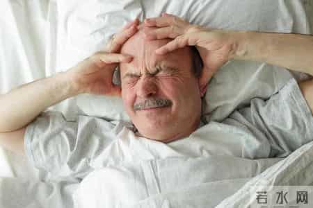 每天超几百人因脑梗倒下？医生建议：宁可多吃肉，也别贪嘴3物