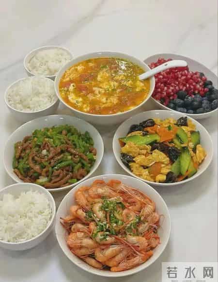 过了60岁以后，就应该好好为自己活一次，永远把自己排在第一位