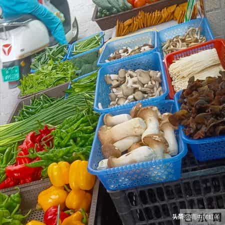 干了三年菜二道贩一天赚1000块突然不想干了