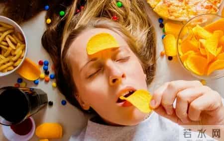 每吃一次，大脑萎缩就快一步？劝告：6物或是老年痴呆催化剂