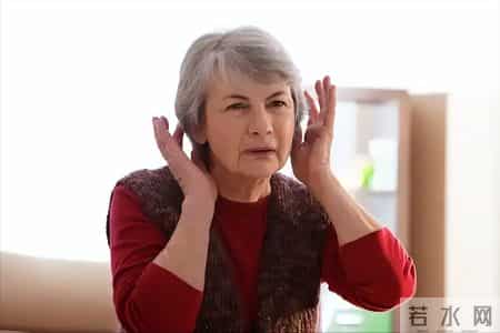 医生调查发现：高血压最危险的信号，不是头晕眼花，而是这4症状