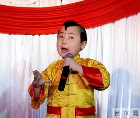 6岁上春晚年入百万，被父母“吸干血”的邓鸣贺，去世前年仅八岁