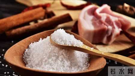 小寒过后，医生提醒高血压患者：宁可天天玩手机，也别忽视这5点