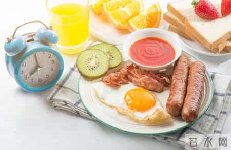 医生告诫：只需改变早餐，不仅胆固醇下降了，各个指标都稳定了