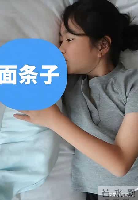 包文婧晒8个月胖儿子！10岁饺子一句话太戳心，压岁钱全给弟弟