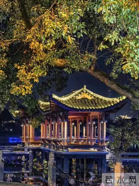 人到晚年，别再执着于“攒钱”，这3件事越早做越幸福