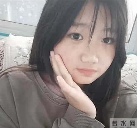 淄博花季女孩丁心萍去世，仅18岁，尖子班的学生，因手脚发黄确诊