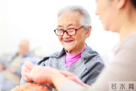 医生提醒：跟抑郁症患者一起吃饭，一定注意三件事，千万别忽视！