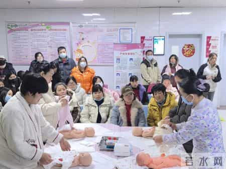 渭南市第一医院孕妇学校举办沉浸式新手爸妈实训课