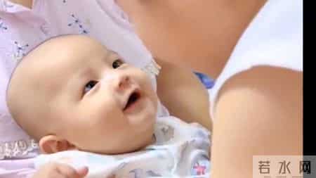 3个月宝宝和哥哥用婴语聊天。