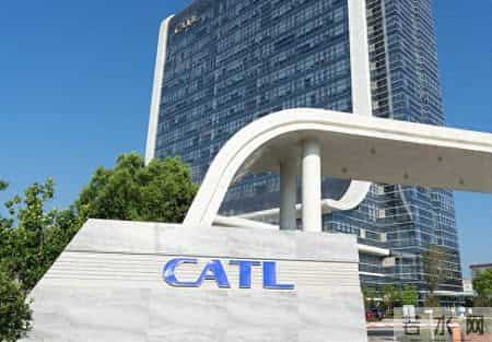 比亚迪到字节，大厂连环涨薪风刮起！别急狂欢，稳住脚步赢未来！