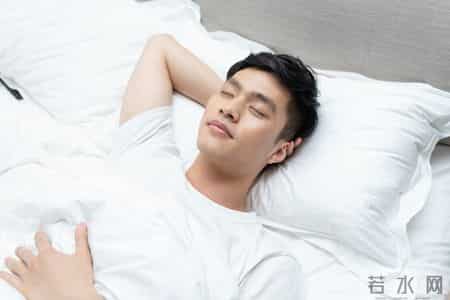 牛奶再次被发现！医生发现：胃病的人常喝牛奶，或出现7大改善