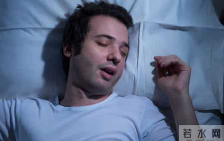 闭口贴成坑娃重灾区，家长盲目跟风，娃变丑还藏缺氧隐患